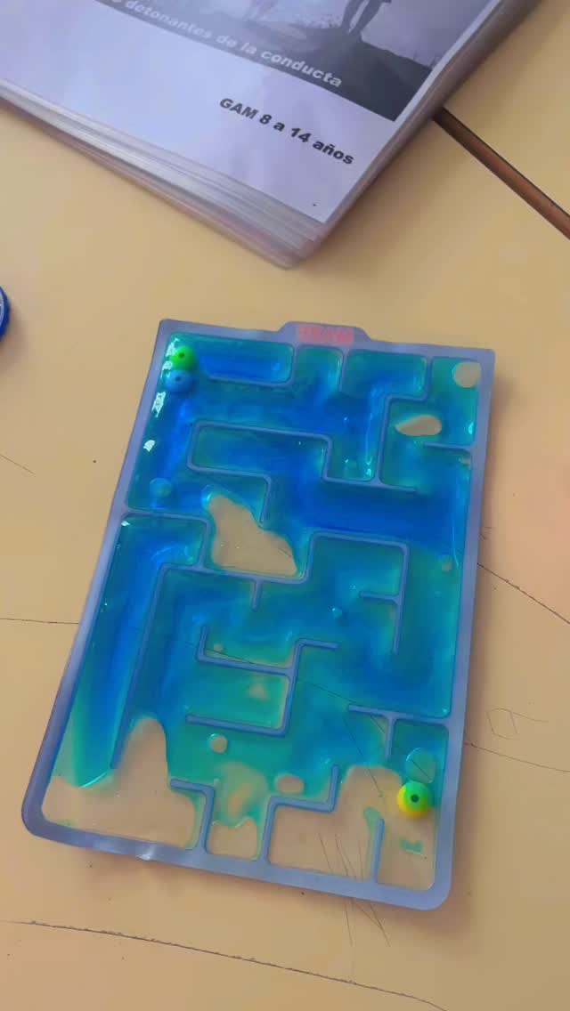 Els cafès de la ComAd!!
Divendres vem compartir molt més que una estona. Vem compartir mirades que s’entenen, paraules que alleugen i experiències que ens recorden que no estem sols. 💛

Famílies amb fills i filles neurodivergents vam poder parlar dels nostres neguits, explicar camins recorreguts, compartir recursos i recomanacions… però sobretot escoltar-nos i sentir-nos acompanyades.

Ha quedat clar que aquests espais són necessaris. Espais on poder ser, dir i sentir sense judicis.

Des de l’AFA continuarem donant suport a aquestes trobades perquè seguir teixint xarxa entre famílies és essencial. 

#Neurodivergència #FamíliesQueSostenen #FemXarxa