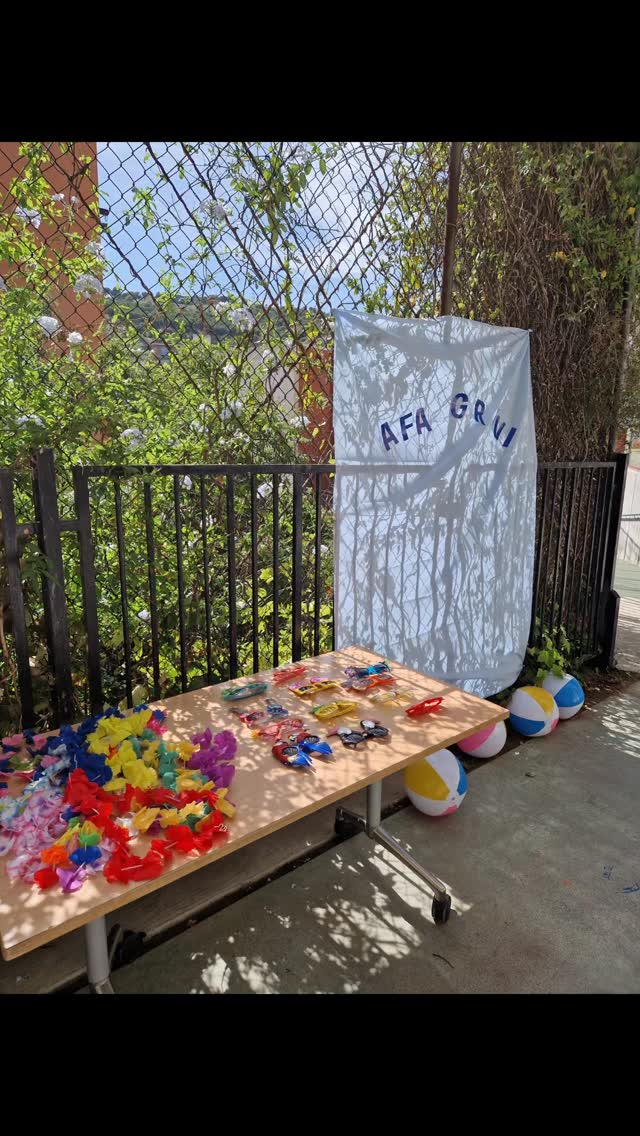 Moltes gràcies a totes les famílies, infants, voluntaris i col·laboradors que vau participar en la festa de final de curs de l’AFA Gravi!

Va ser una tarda plena d’alegria, música i moments per recordar: el bingo musical, els balls, les cançons, els somriures i, sobretot, el bon rotllo que es va respirar durant tota la festa. 💃🕺🎶

Gràcies per fer possible que activitats com aquesta siguin un espai de trobada, convivència i diversió per a tota la comunitat educativa.

Tanquem un curs intens i ple d’experiències compartides, però ja tenim la mirada posada en el proper. L’any que ve, més i millor! 💪✨

Que tingueu un molt bon estiu! ☀️

#AFAGravi #FinalDeCurs #ComunitatEducativa #BonRotllo #FinsAviat